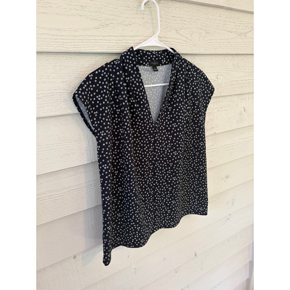 Ann Taylor Factory Navy Floral Print Blouse – Size Medium - Picture 4 of 8